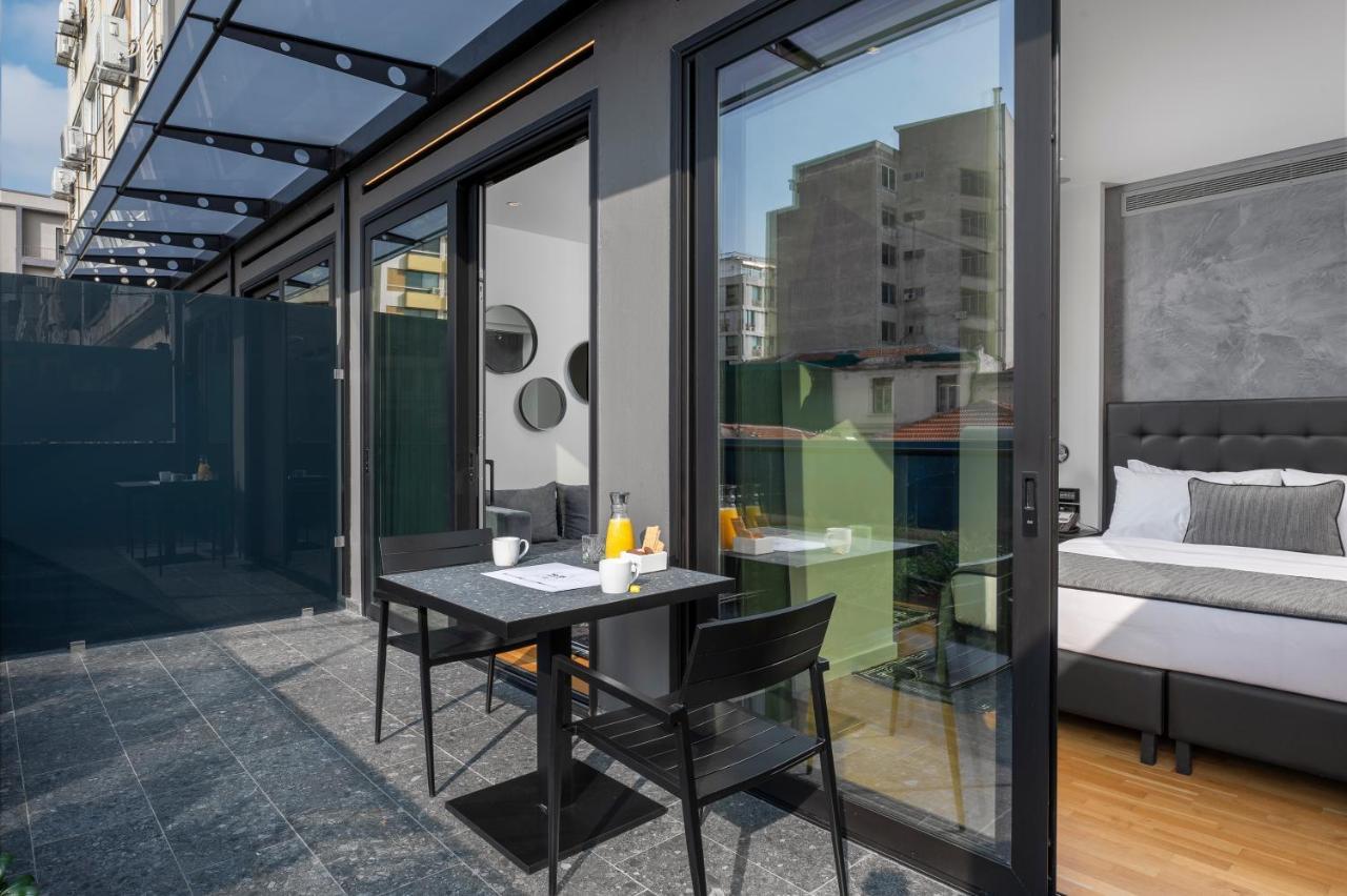 No 15 Ermou Hotel Thessaloniki Exterior photo A room at the hotel