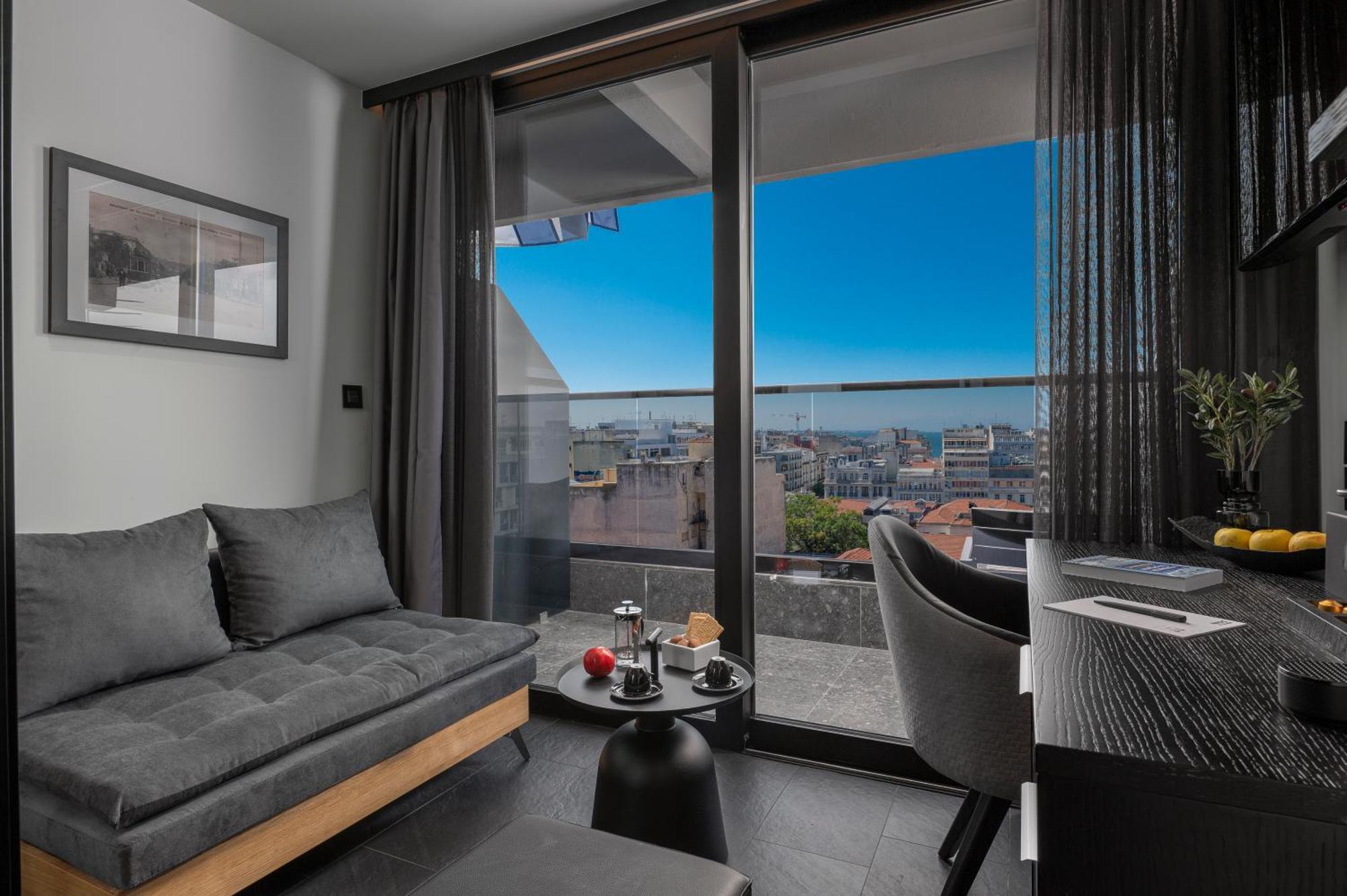 No 15 Ermou Hotel Thessaloniki Room photo Suite
